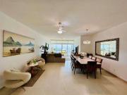 Apartamento para Venda em Guarujá/SP Pitangueiras 4 Quartos