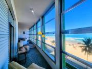 Apartamento para Venda em Guarujá/SP Pitangueiras 4 Quartos
