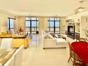 Apartamento para Venda em Guarujá/SP Pitangueiras 4 Quartos