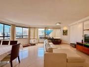 Apartamento para Venda em Guarujá/SP Pitangueiras 5 Quartos