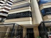 Apartamento para Venda em Itapema/SC Meia Praia 1 Quartos