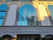 Apartamento para Venda em Itapema/SC Meia Praia 3 Quartos