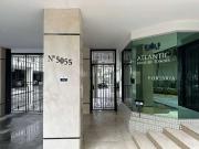 Apartamento para Venda em Itapema/SC Meia Praia 4 Quartos