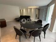 Apartamento para Venda em Itapema/SC Meia Praia 4 Quartos