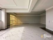 Apartamento para Venda em Itapema/SC Meia Praia 4 Quartos