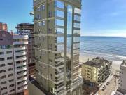 Apartamento para Venda em Itapema/SC Meia Praia 4 Quartos