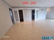Apartamento para Venda em Jacareí/SP Jardim Paraíba 3...