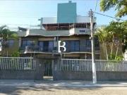 Apartamento para Venda em Macaé/RJ Lagoa 4 Quartos