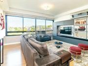 Apartamento para Venda em Porto Alegre/RS Vila Jardim 3...