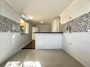 Apartamento para Venda em São José dos Pinhais/PR Santo...