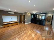 Apartamento para Venda em Santana de Parnaíba/SP Tamboré...