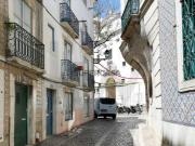 Apartamento T3 para venda junto à Sé de Lisboa