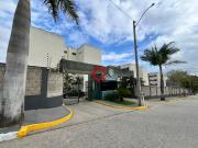 Apartamento para Venda/Aluguel com 2 quartos por R$ 170.000