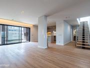 Apartamento Penthouse T5 para venda com piscina Faro
