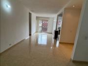 Apartamento piso 4 con amplio balcon Los Colores