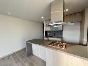 Apartamento Poblado piso alto cerca al Chuscalito Palmas