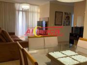 Apartamento porteira fechada e 3 vagas de garagem.
