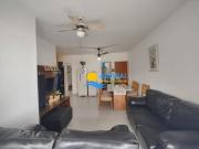 Apartamento próximo à praia com sacada — Enseada — Guarujá