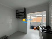 Apartamento próximo à praia com sacada — Enseada — Guarujá