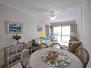 Apartamento próximo à praia com sacada — Enseada — Guarujá