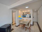 Apartamento próximo à praia com varanda gourmet —...