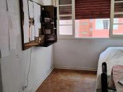 Apartamento quadra da praia com vista lateral para o mar...