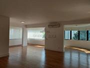 Apartamento Real Parque 3 Dormitórios 212m²