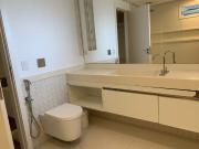 Apartamento recem reformado parte plana do bairro