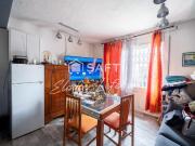 Apartamento reformado a buen precio – zona animada de...