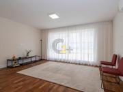 Apartamento reformado a venda no Itaim Bibi com 3...