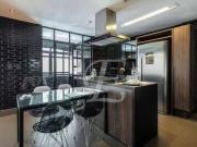 Apartamento reformado com 2 suítes à venda, 112 m² por...