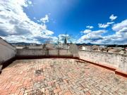 Apartamento reformado con balcón, a pocos minutos de...