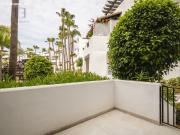 Apartamento reformado con jardines japoneses