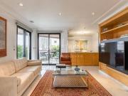 Apartamento reformado e decorado Moema