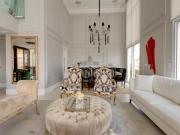 Apartamento reformado e mobiliado em Moema Índios em...