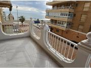 APARTAMENTO REFORMADO EN PRIMERA LINEA DE PLAYA CON...