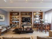 APARTAMENTO REFORMADO NO BATEL