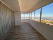 Apartamento Remodelado com Soberba Vista Rio, Almada