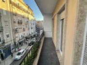 Apartamento Remodelado com varanda