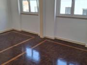 Apartamento Remodelado em Arrendamento na Calçada da Ajuda