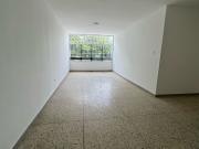 Apartamento remodelado en alquiler frente a la plaza de...
