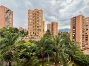 Apartamento remodelado en venta en El Poblado San Lucas