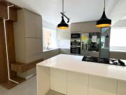 APARTAMENTO REMODELADO EN VENTA LAS MERCEDES