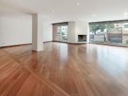 Apartamento remodelado para arriendo en Chico Reservado,...
