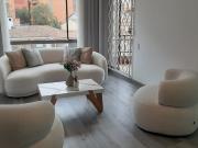 Apartamento remodelado para arriendo en Santa Bárbara