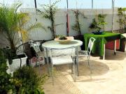 Apartamento renovado de 2 dormitorios y 2 baños con gran...