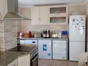 Apartamento Renovado em Seixal com Vista para a Cidade