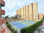 Apartamento reformado en primera línea – Urbanización...