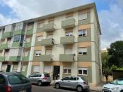 Apartamento renovado T2 no cacem com varandas