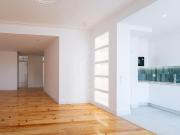 Apartamento renovado T3 duplex com 120 m2 e vista rio em...